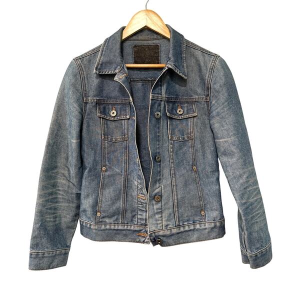 Guess Jackets & Blazers - Guess Womans S Vintage y2k Denim Jean Jacket Button Front Medium Wash Blue EUC!